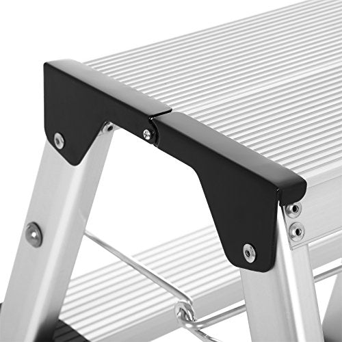 Robust foldestige med 2 x 3 skridt: Maksimal arbejdshøjde på 240 cm