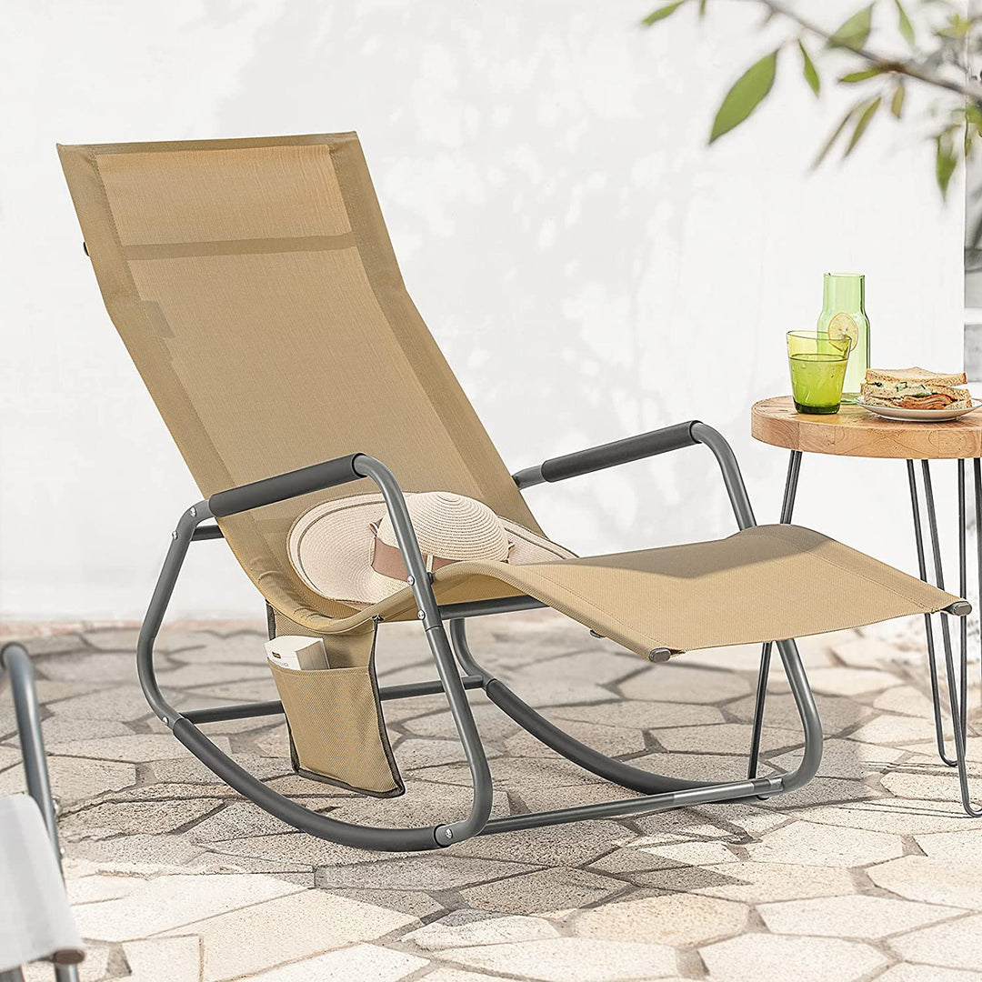 Relaxing Chair Recliner Sun Lounger med sidetaske Det er meget behageligt at sidde i denne udendørs gyngestol i haven.