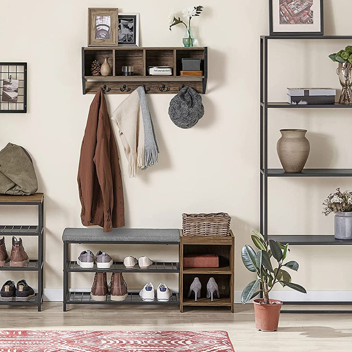 Denne vægreol i industriel vintagestil skaber en særpræget og moderne atmosfære og tilføjer mere opbevaringsplads til dit hjem.