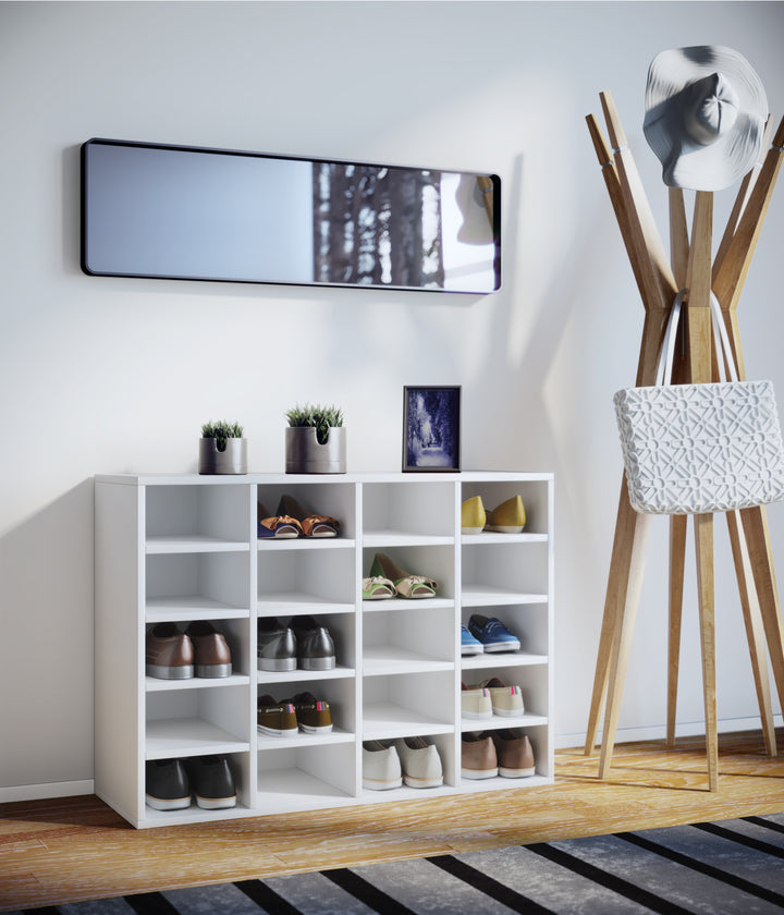 Stilfuld skoreol med plads til 20 par sko, hvid