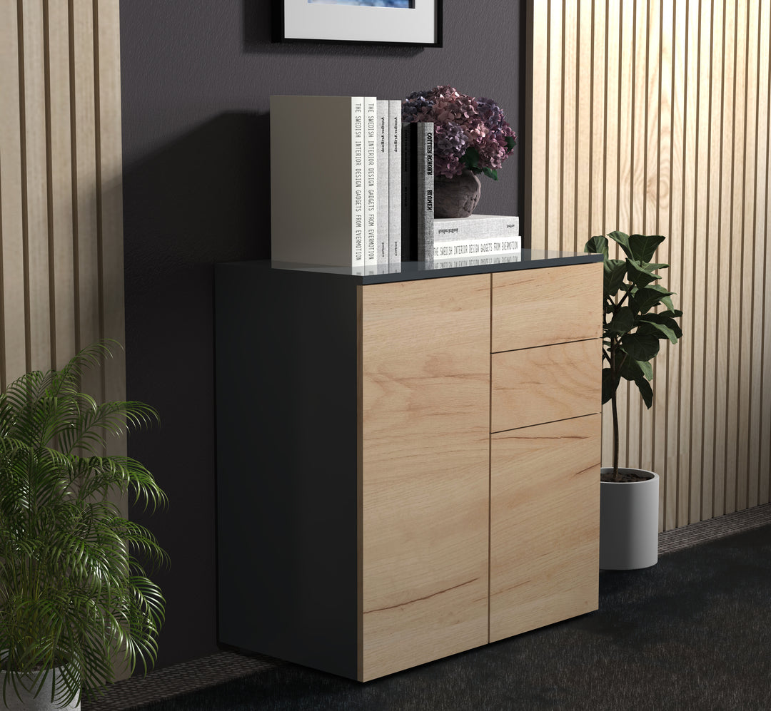 Kommode, h. 77 x b. 70 x d. 39 cm, naturfarvet, sider i antracitgrå