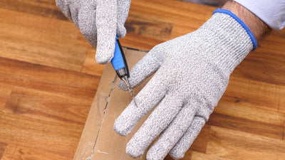 Beskyt dine fingre med skærsikre handsker i køkkenet